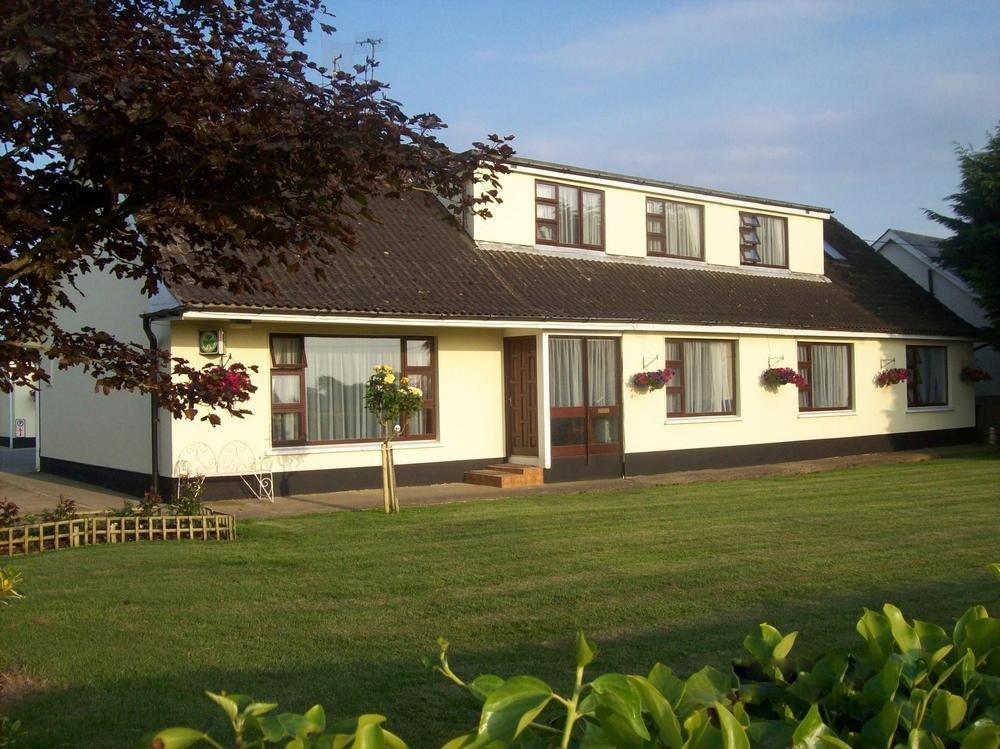 Hillview Self Catering Apartment Lusk Екстериор снимка