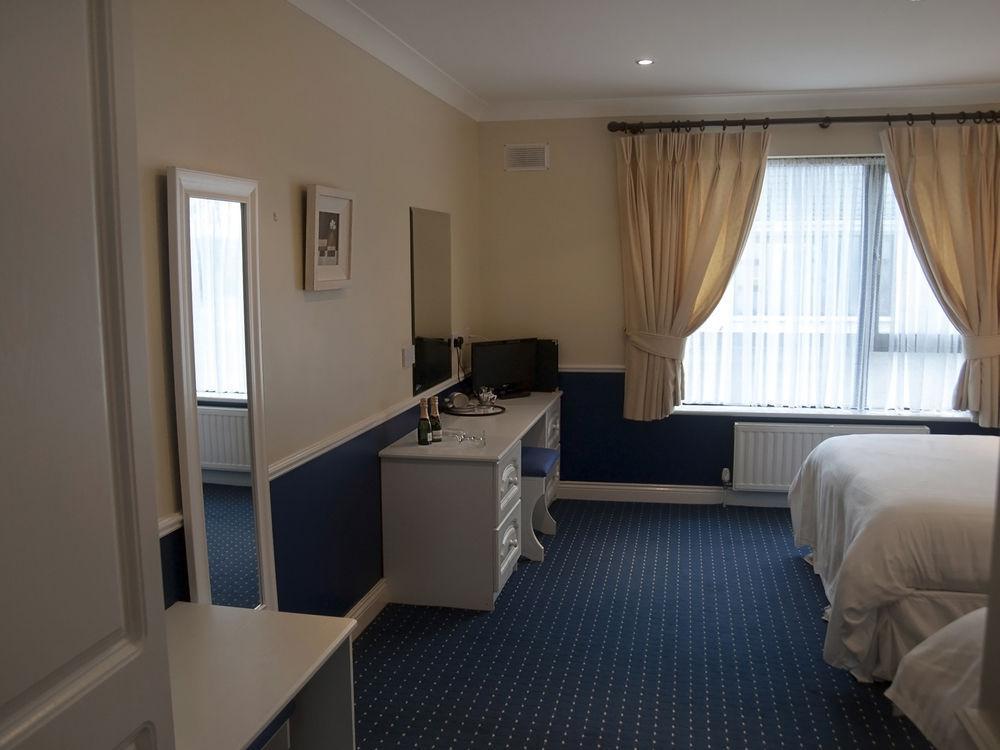 Hillview Self Catering Apartment Lusk Екстериор снимка