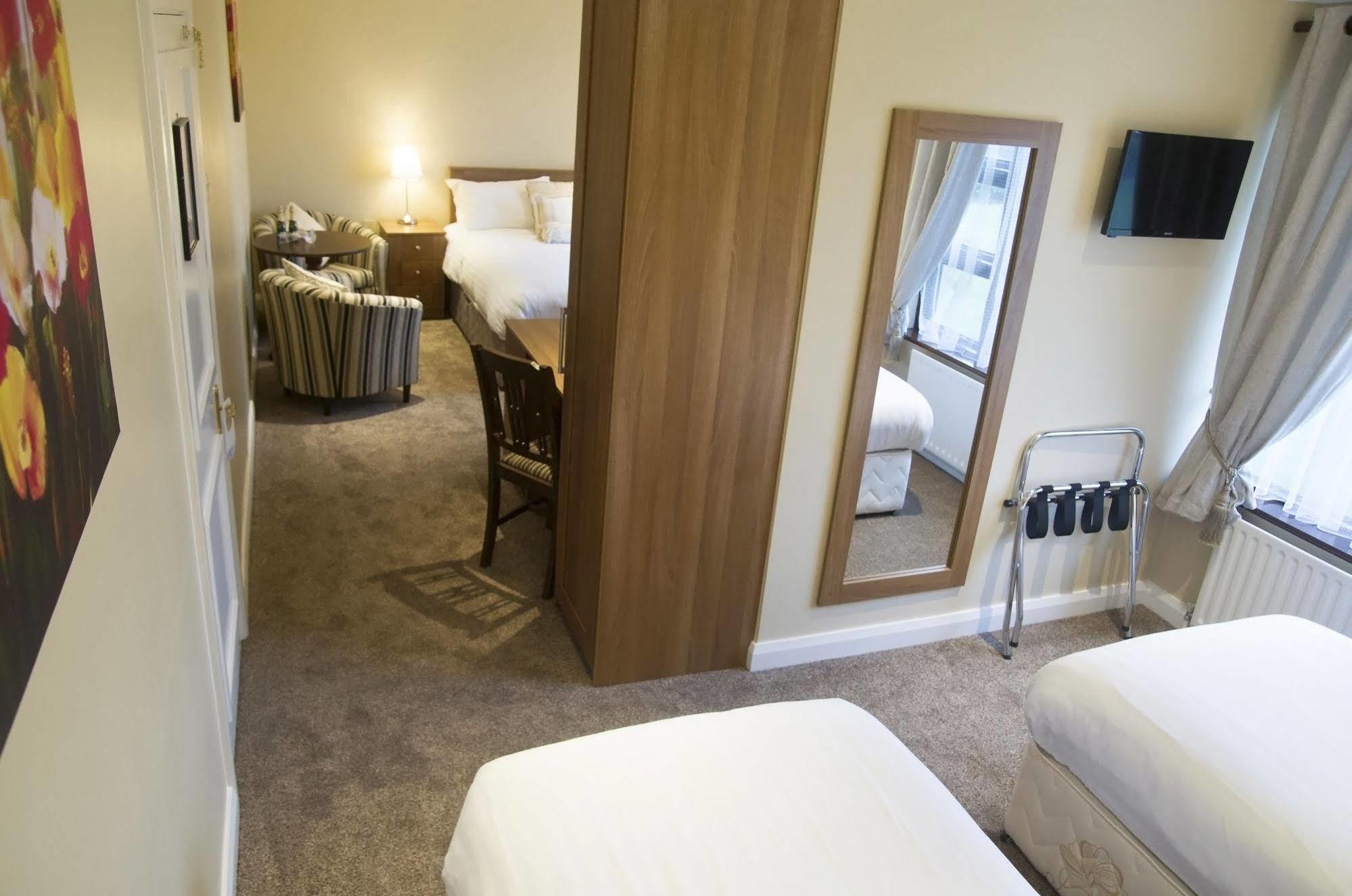 Hillview Self Catering Apartment Lusk Екстериор снимка