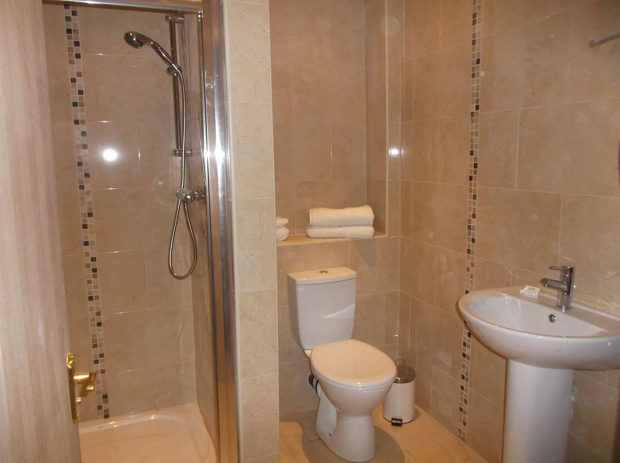 Hillview Self Catering Apartment Lusk Екстериор снимка