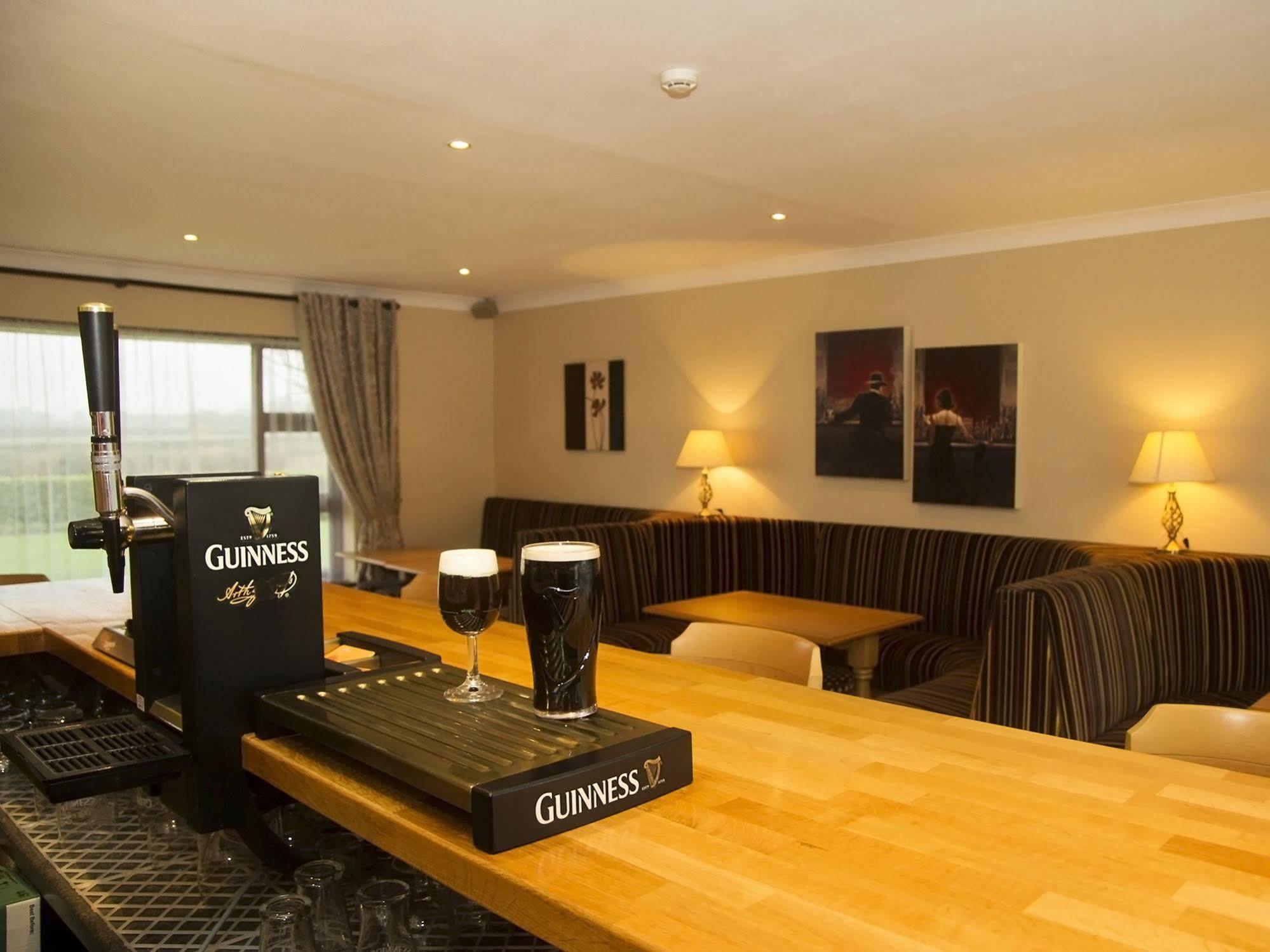 Hillview Self Catering Apartment Lusk Екстериор снимка