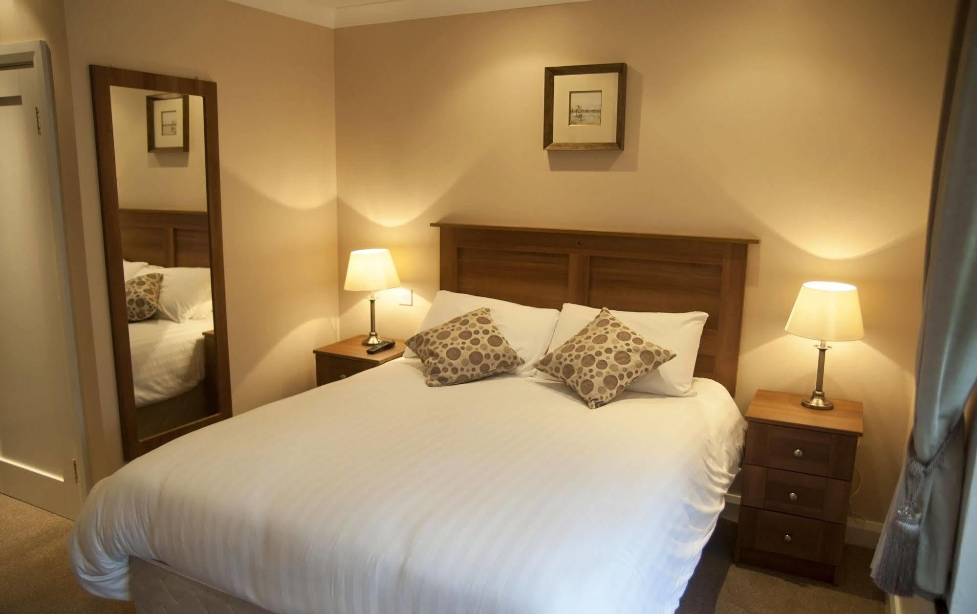 Hillview Self Catering Apartment Lusk Екстериор снимка