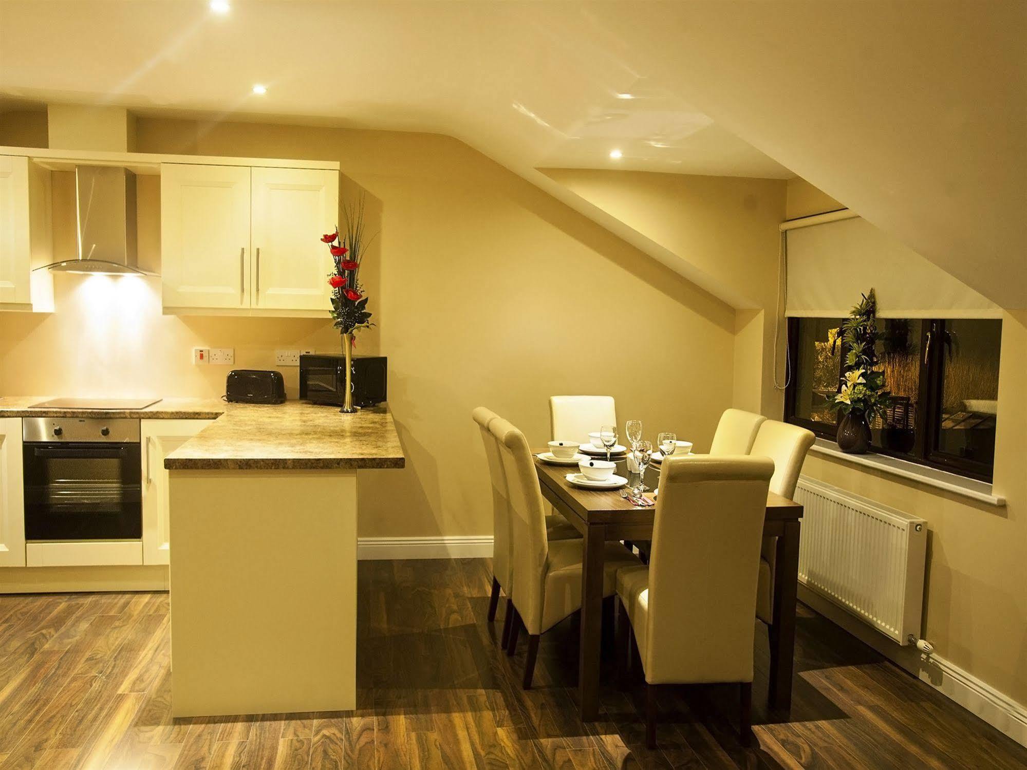 Hillview Self Catering Apartment Lusk Екстериор снимка